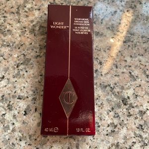 NWT Charlotte Tilbury Light Wonder